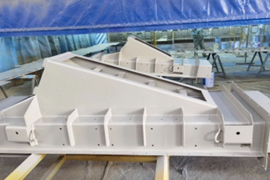 Trillingstransporterende mechanische structuur